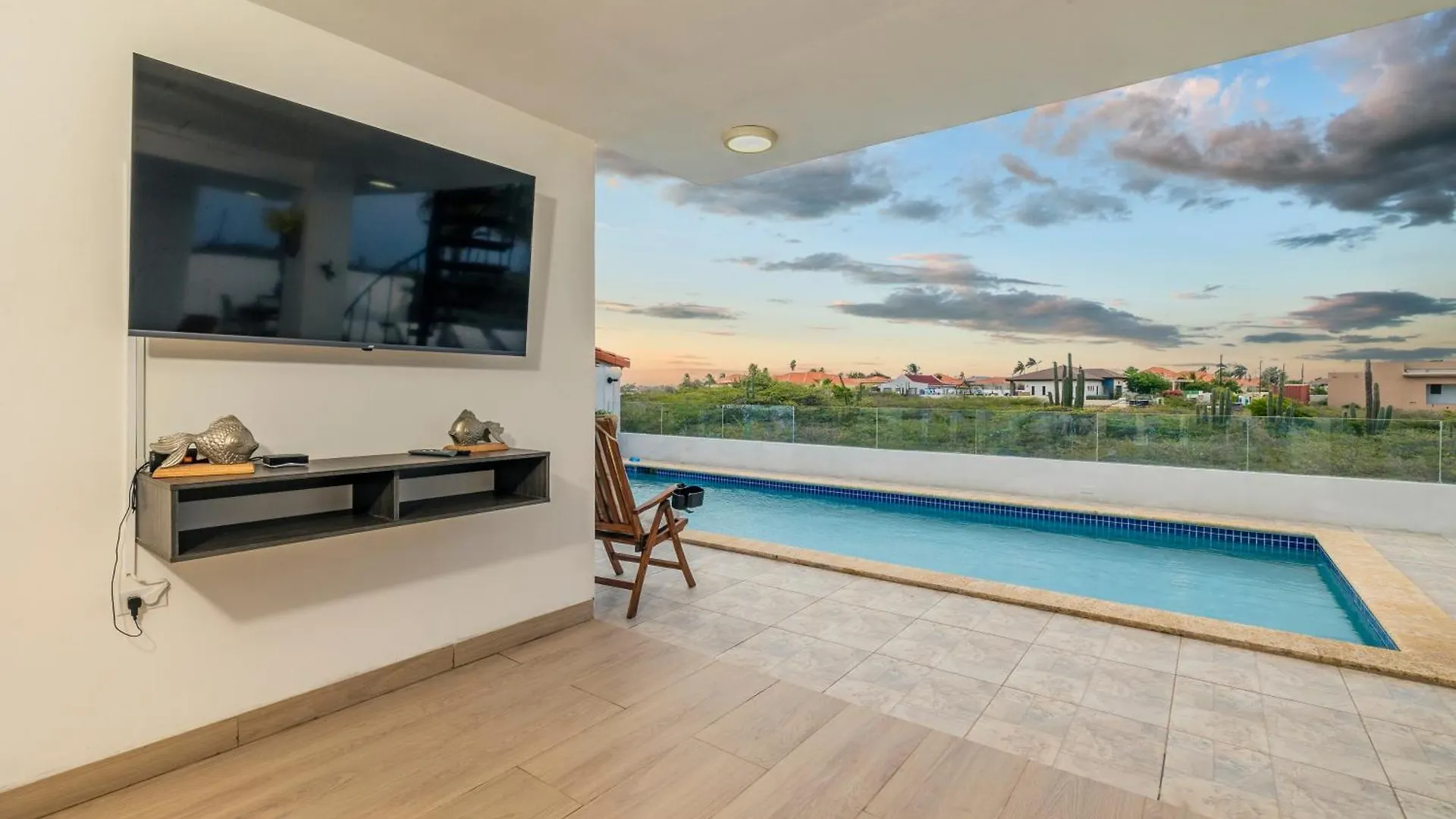 Salina Breeze Sea View Villa & Rooftop By Bocobay Palm Beach